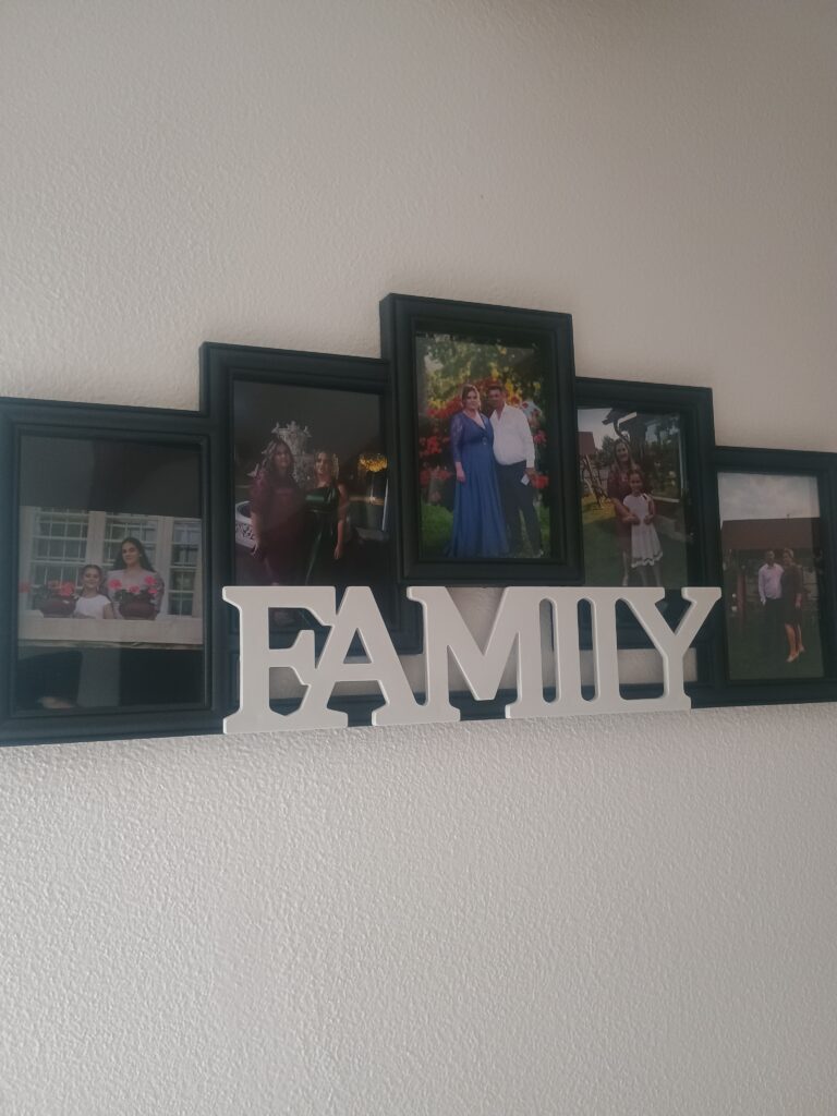 Image #1 from Larisa