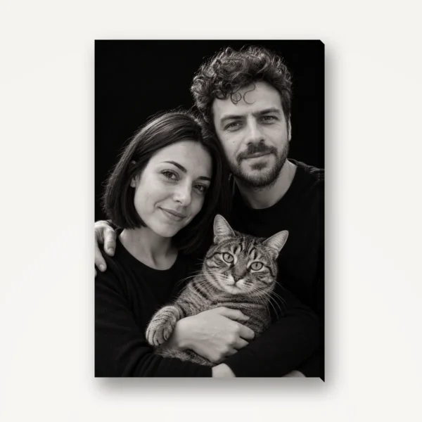 Tablou canvas cu un portret de cuplu stil studio, cu pisica lor